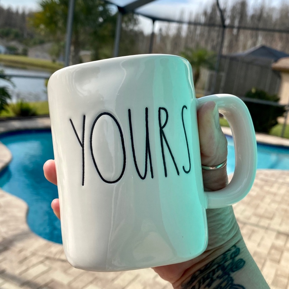 👉🏼Rae Dunn YOURS Mug